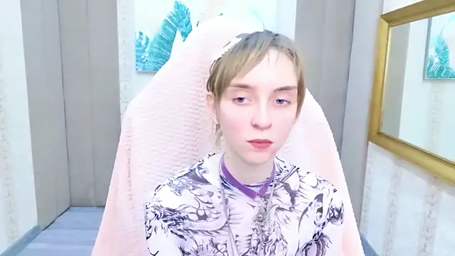 Beverly Gomes online show from December 19, 10:29 am