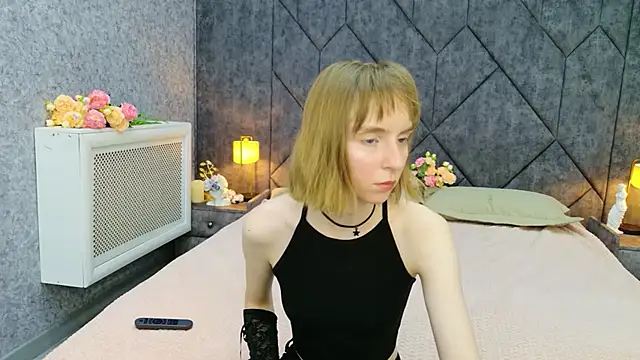 Beverly Gomes online show from July 3, 3:18 pm