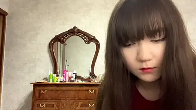 Pikmigirl18 online show from October 14, 11:02 am