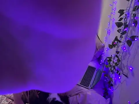 LaylaKutiex online show from April 25, 4:26 am