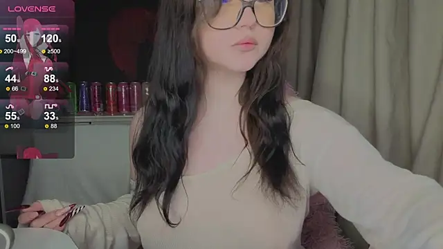 hornyprincess19 online show from January 9, 8:02 pm