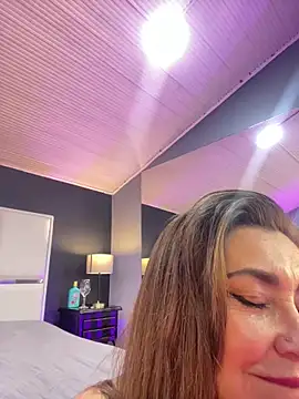 Samantha Milf   online show from October 16, 9:06 pm