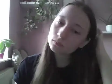 Snapshot of LindaPretty chatting on September 19, 6:12 am LindaPretty online show from September 19, 6:12 am