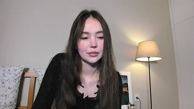 kittyphoria online show from September 23, 6:44 am