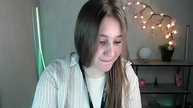 Milka kamila online show from May 22, 1:20 pm