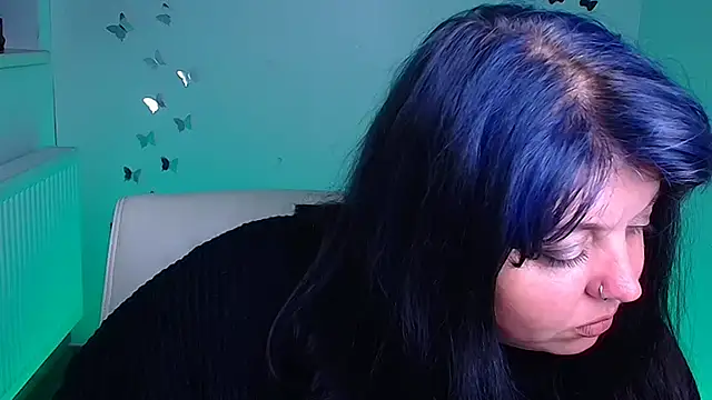 Amelia Kissu online show from September 15, 5:05 am