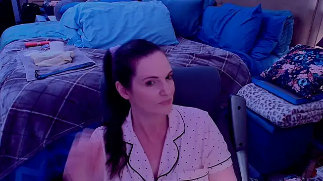 ninajaymes online show from May 17, 9:58 pm