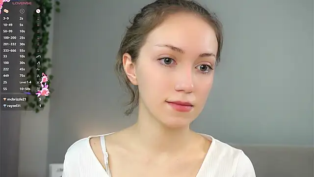 ZeniaBolich online show from November 11, 1:56 am