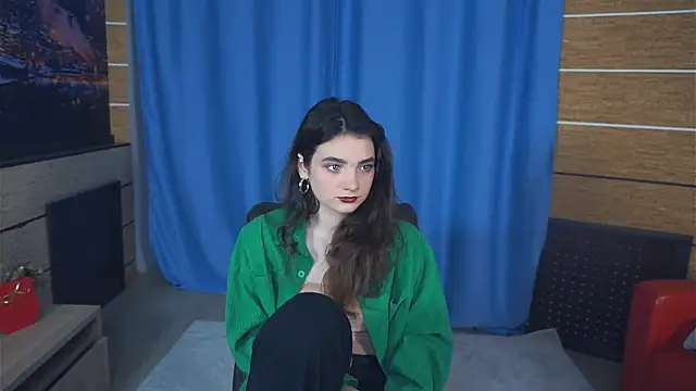 CoraleeTindel online show from September 17, 4:38 pm