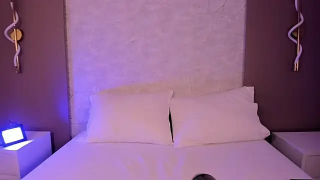 allie bruce online show from March 10, 2:48 am