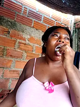 nini-will online show from October 21, 1:04 pm