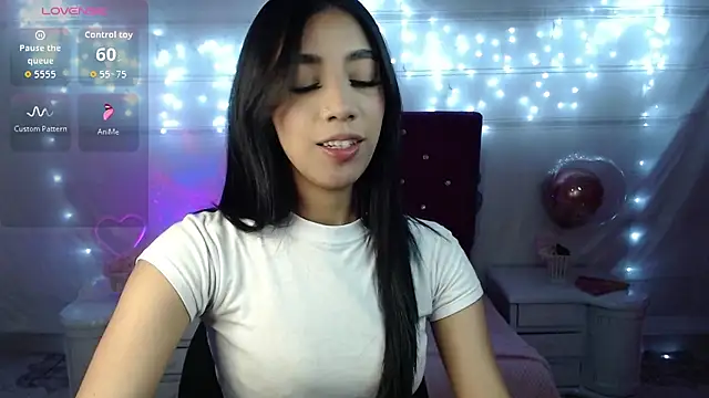 HANNALOUSEGIRL online show from September 29, 10:59 pm