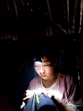 lymayss online show from October 7, 2:49 am