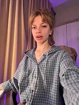 mari  papi online show from March 19, 2:54 pm