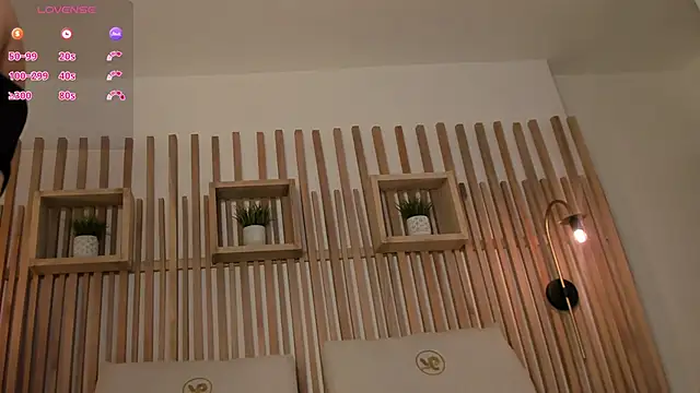 emma cleir online show from October 9, 8:46 pm