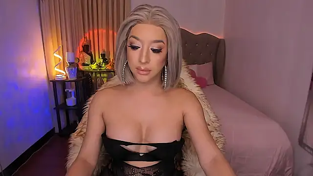 Dream Goddess online show from December 18, 10:20 am