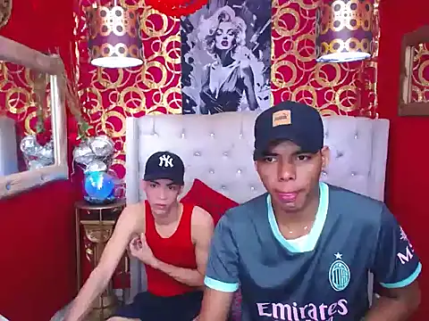 TWOBOYSPEINHOT online show from September 30, 12:27 am