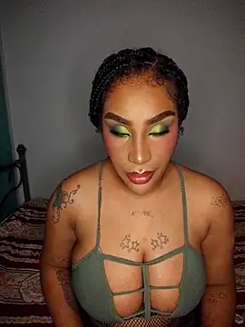 Queen Amara online show from May 9, 3:41 am