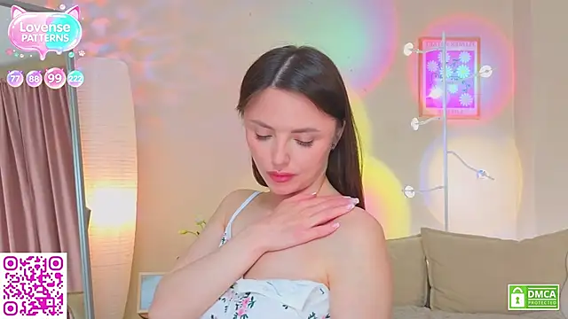 OliviaKis  online show from May 4, 7:56 am