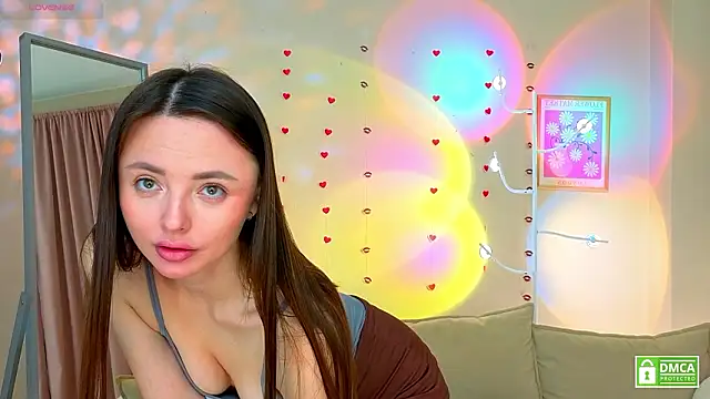 OliviaKis  online show from March 14, 7:31 am