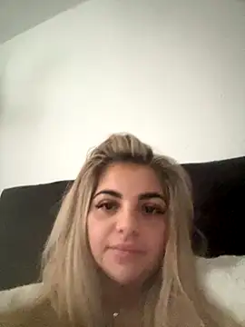 Blondiexox online show from September 27, 12:12 pm