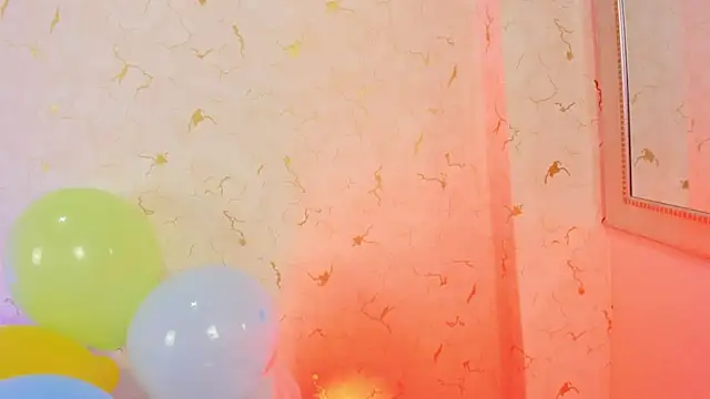 liamonrou online show from October 14, 11:57 am