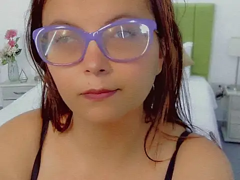 Amber Rouge  online show from November 9, 12:34 pm