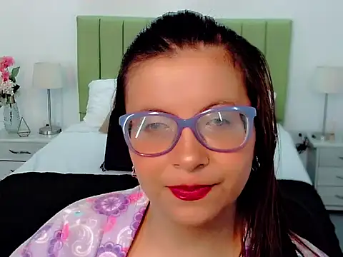 Amber Rouge  online show from November 13, 12:04 pm