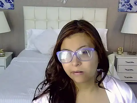 Amber Rouge  online show from September 10, 12:27 pm