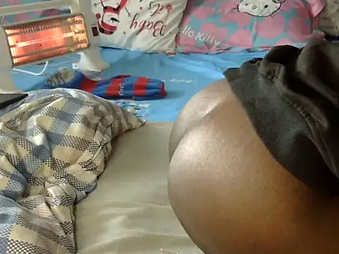 Playroom queen online show from March 20, 2:22 pm