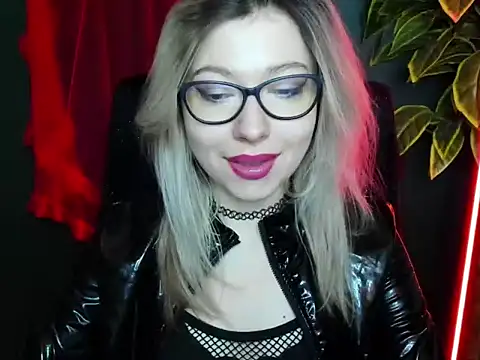 loveHeidi online show from February 18, 5:39 am