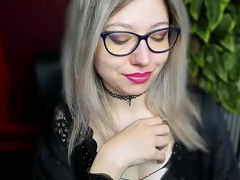 loveHeidi online show from April 29, 4:38 am