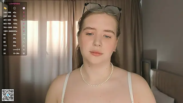 AlinaSollman online show from September 21, 4:22 am