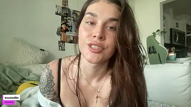 ezuswalks online show from September 17, 9:57 pm