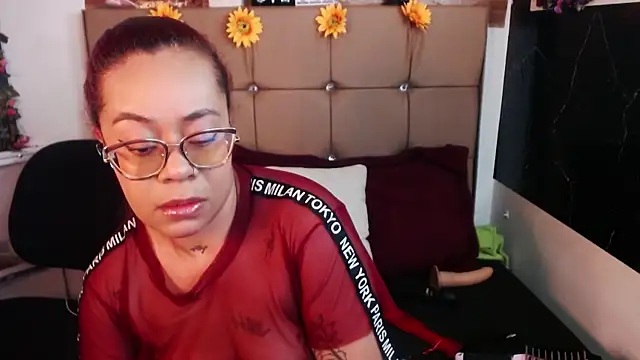 MIA  SPENCER online show from February 6, 6:11 pm