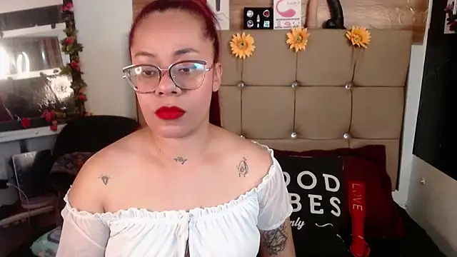 MIA  SPENCER online show from November 18, 6:09 pm