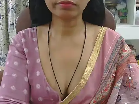 MISS SOMIYA online show from May 8, 5:49 pm