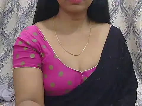 MISS SOMIYA online show from December 22, 8:34 pm