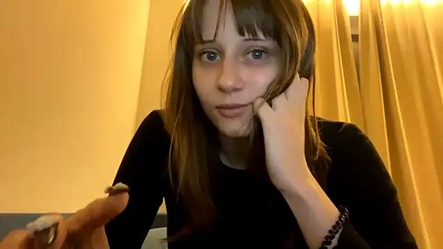 Mimi Melo online show from September 22, 9:57 pm