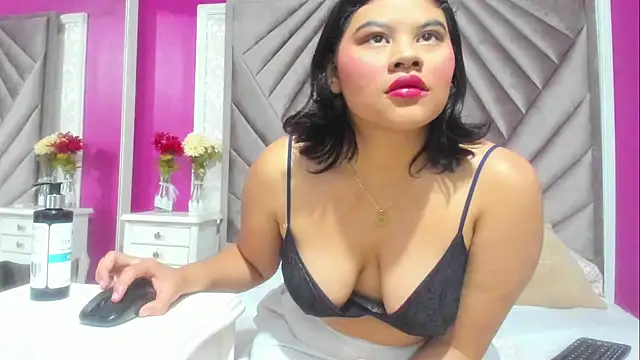 natasha bigbooty online show from September 18, 12:58 pm