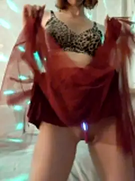 SecretIna online show from May 4, 7:50 pm
