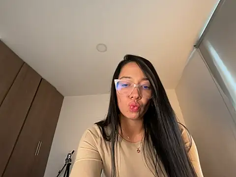 gaby wild fire online show from October 1, 3:39 pm