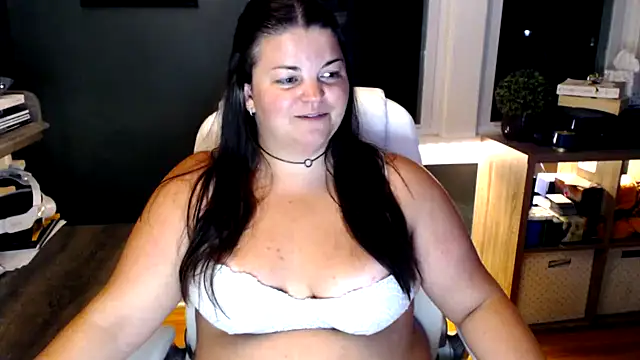 PlayWithBrittany online show from October 21, 10:58 pm