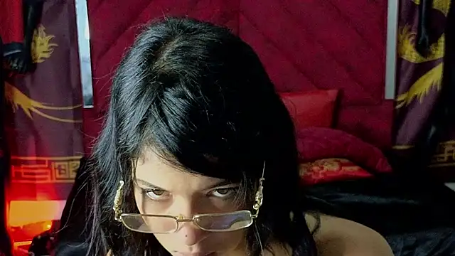 Brunette couple0 online show from September 28, 5:25 am