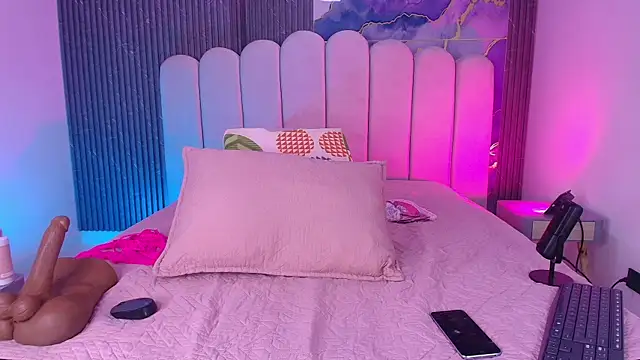 abbyrouss  online show from January 6, 3:10 am