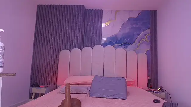 abbyrouss  online show from May 6, 3:54 am