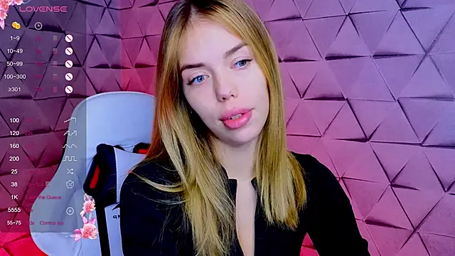 SofieSin online show from September 30, 2:06 am