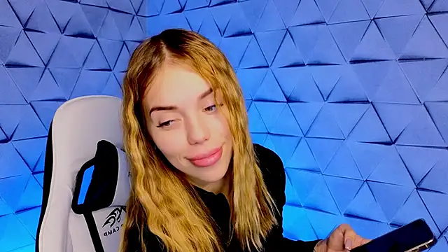 SofieSin online show from September 23, 2:43 am