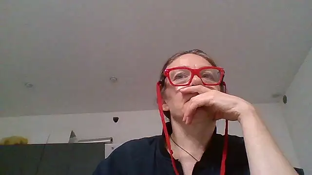 Doravelle online show from January 9, 7:51 pm