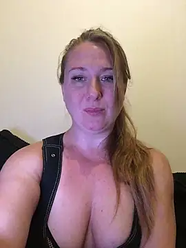 MazySunny online show from October 6, 7:51 pm